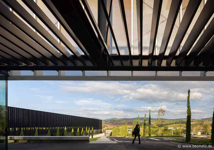 Moderater Luxus aus der Toskana - Firmensitz eines Modeunternehmens von GEZA