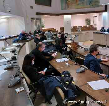 Crotone: Consiglio comunale approva emendamento e si schiera accanto al popolo ucraino - Fantapol News