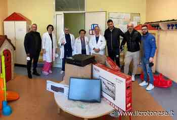 Ospedale civile, il Milan club Crotone dona tv e pc al reparto di pediatria - Il Crotonese