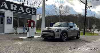 Lexus, Mini Lead 2022 J.D. Power Customer Service Index Study     - Roadshow