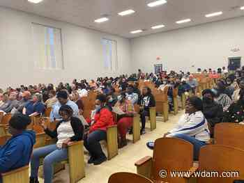 West Jasper community questions school board members - WDAM