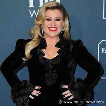 Kelly Clarkson finalises divorce from Brandon Blackstock