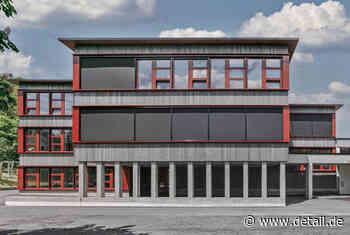 Sixties reloaded: Schulhaus Sonnenberg in Adliswil von Oxid Architektur - DETAIL.de - das Architektur und Bau-Portal