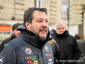 "Propaganda". Ma Salvini mette a tacere Saviano: "Informati"