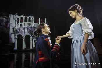 Casanova Opera Pop, showcase sotto grattacielo Intesa - Agenzia ANSA