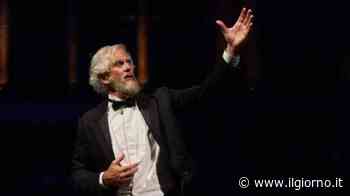 Milano, "Ali dorate. I giorni del silenzio": l'opera di Finazzer Flory alla Statale - IL GIORNO