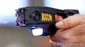 Aus Spaß den Taser benutzt: Polizeistreife rammt anderes Auto