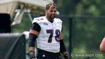 Offensive tackle Villanueva retires after 7 seasons