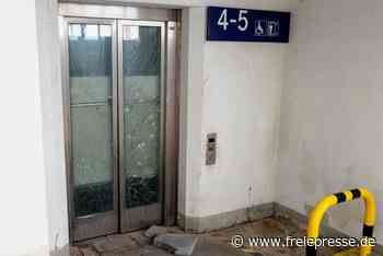 Bahnhof Reichenbach: Mit Betonplatten gegen die Aufzugstüren geschlagen - freiepresse.de