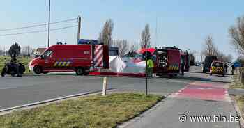 Drie doden bij botsing tussen wagen en vrachtwagen in Middelkerke: automobilist werd mogelijk onwel - Het Laatste Nieuws