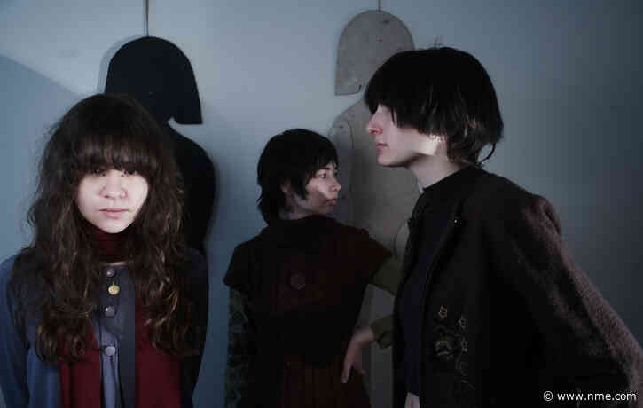 Horsegirl announce debut album ‘Versions Of Modern Performance’ with new single ‘Anti-glory’