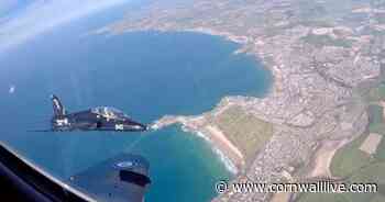 Royal Navy Hawk jets spotted flying low over Cornwall - Cornwall Live