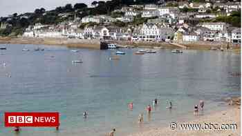 Cornwall second homes: 300% tax hike a 'great idea' - BBC.com