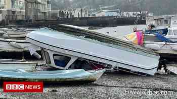 Storm Eunice: Cornwall and Devon clean-up continues - BBC.com