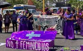 “¡Queremos vivir libres y en paz!”. Protestan mujeres zapotecas contra feminicidios en Oaxaca | Oaxaca - El Universal Oaxaca