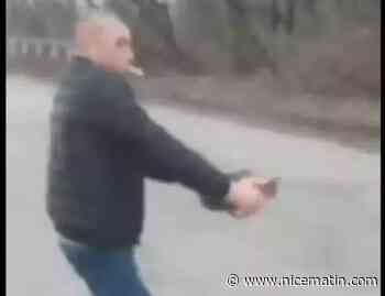 L'Ukrainien qui avait enlevé une mine à mains nues, une cigarette à la bouche, aurait été tué par les Russes