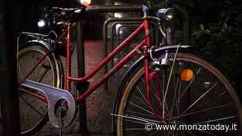 Biciclettata al chiaro di luna per la pace - MonzaToday