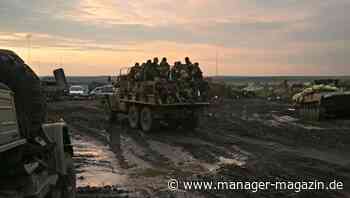 Ukraine-Newsblog: Die Bundesregierung bestätigt das Treffen von Schröder und Putin nicht ++ Johnson befürchtet russische Armee mit chemischen Waffen