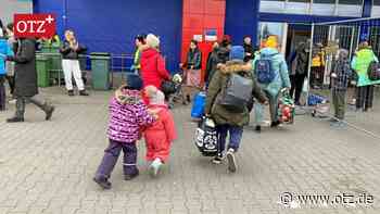 Traumatisiert und erschöpft: Hunderte Geflüchtete in Jena angekommen - Ostthüringer Zeitung