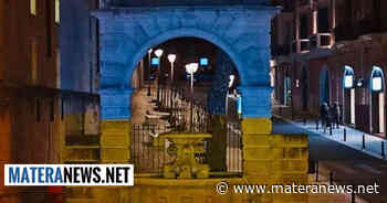 Matera: la fontana Ferdinandea si illumina con i colori della Ucraina! - Matera News