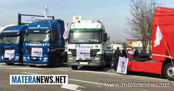 Matera, autotrasporti: "la situazione è diventata drammatica". Al via la manifestazione dei tir - Matera News