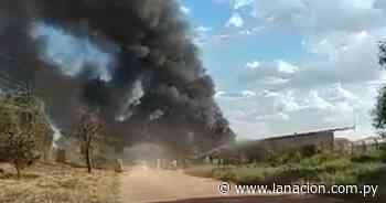 En Nanawa se quema un presunto depósito clandestino de combustible - La Nación