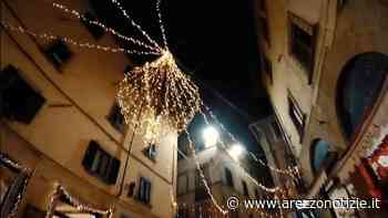 Parte il Natale a Bibbiena. Accensione delle luminarie sulle note della filarmonica - ArezzoNotizie