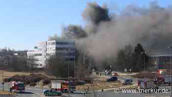 Selb: Brand in Chemie-Betrieb in Bayern – Polizei nennt neue Details – Schaden geht wohl in die Millionen - Merkur.de