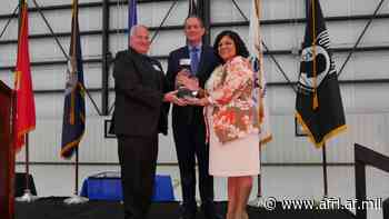 USAF School of Aerospace Medicine inducted into San Antonio Aviation Hall of Fame - afrl.af.mil