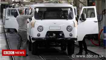 Russia hits back at Western sanctions with export bans