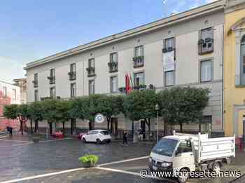 "Pomigliano D'Arco - Il sindaco Del Mastro accoglie 50 profughi dall'Ucraina" - TorreSette