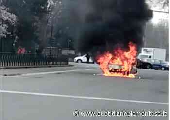 Torino, auto prende fuoco in corso Orbassano - VIDEO - Quotidiano Piemontese