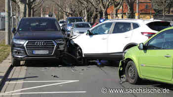 Unfall Dresden: Beim Überholen: Unfall mit mehreren Autos auf der Bremer Straße in Dresden - Sächsische.de
