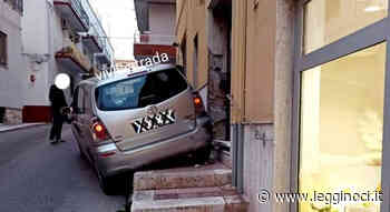 Auto senza conducente in retromarcia - LeggiNoci.it