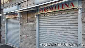 Modena. Testate e cazzotti alla vetrina per non far entrare i carabinieri: negozio chiuso e fornaio arrestato - La Gazzetta di Modena