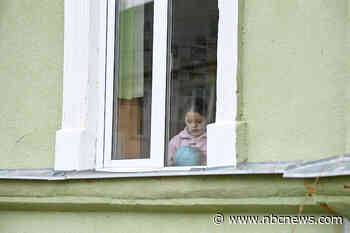 The heartbreaking text a U.S. couple got from a Ukrainian child they are adopting