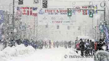 Iditarod musher Sass reaches halfway point 1st