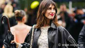 8 Mode-Basics, die Französinnen im Frühling bevorzugt tragen - VOGUE Germany