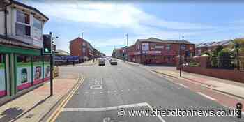 Bolton: St Helens Road temporary traffic lights cause issues - The Bolton News