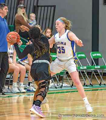 Fatima girls rout Fulton 71-16 to start postseason - Jefferson City News Tribune
