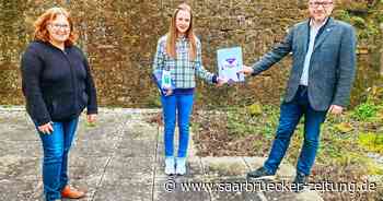 Julia Voltmer vom Gymnasium Ottweiler ist Siegerin des Vorlesewettbewerbs im Landkreis Neunkirchen - Saarbrücker Zeitung