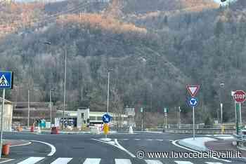Zogno, ha aperto la nuova rotatoria di Ambria: traffico più snello - La Voce delle Valli