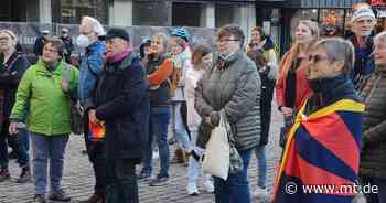 Schweigeminute für Tibet: Mahnwache auf dem Marktplatz - Mindener Tageblatt