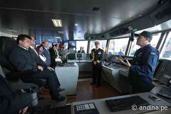 Peru: Head of State visits research vessel BAP Carrasco at Valparaiso Port - Agencia Andina