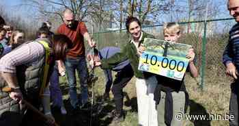 Aquafin plant bos en 10.000ste boom op grondgebied in Runkelen - Het Laatste Nieuws
