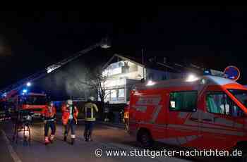 Wohnung nicht mehr bewohnbar - Feuerwehr löscht Brand in Sindelfingen - Stuttgarter Nachrichten
