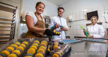 Patisserie La Bomba in Denekamp bakt geel-blauwe macarons voor Oekraïne: 'Wilden iets doen' - Tubantia