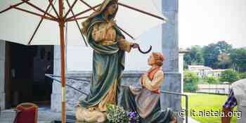 La Madonna che si mise a tagliere l’erba perché una bambina riposasse - Aleteia