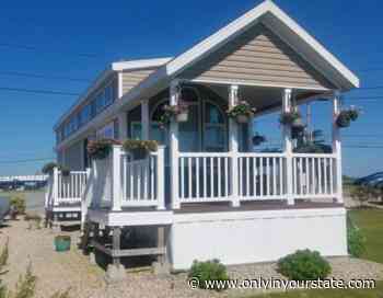 5 Waterfront Cottages To Stay In For A Picture Perfect Beach Getaway In Rhode Island - Only In Your State