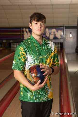 Boys bowling: Amherst's J.P. Gregory and Avon's Brenton Dill headed to state - Chronicle Telegram